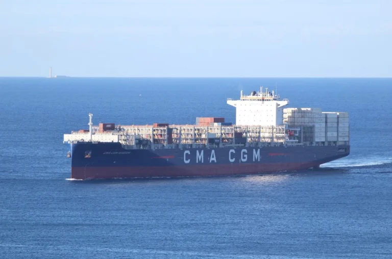 CMA CGM вперше прокоментувала позов Samsung на $186 млн